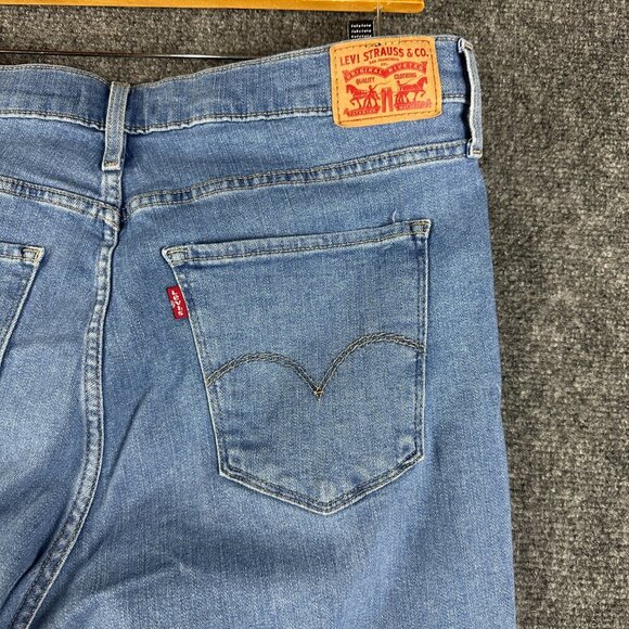 Levis 724 Jeans Womens 34 High Rise Straight Crop Cotton Stretch Pockets Light - Picture 7 of 8